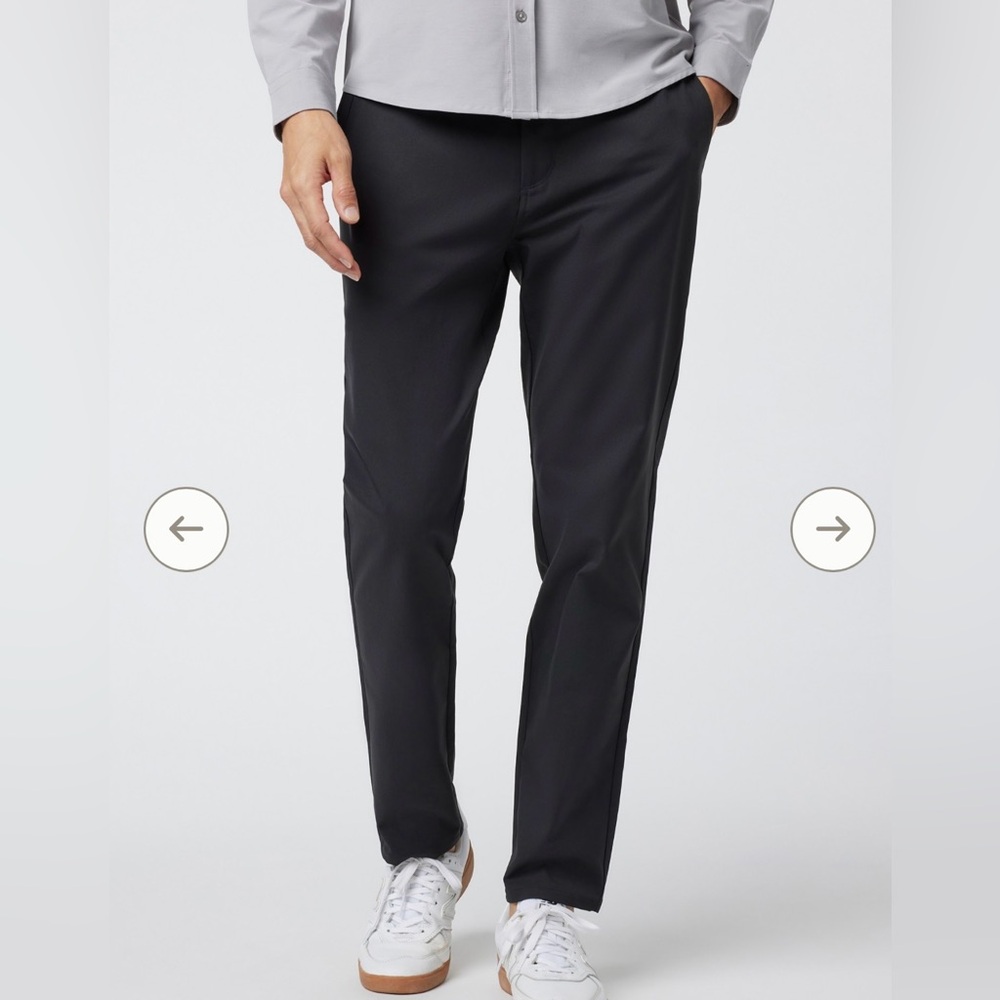 Vuori Cascade Tech Chino Pants in Black size 36